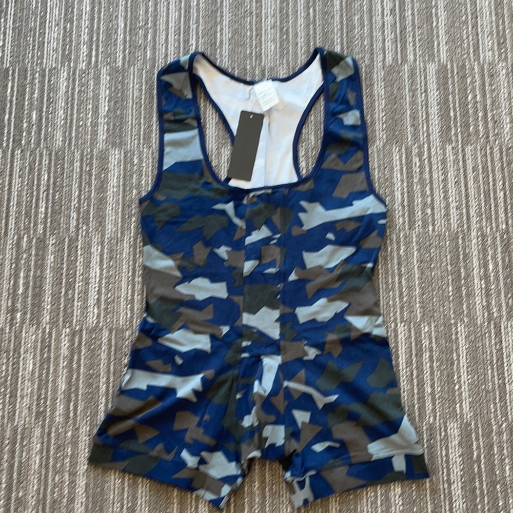 Modus Vivendi Desert Singlet